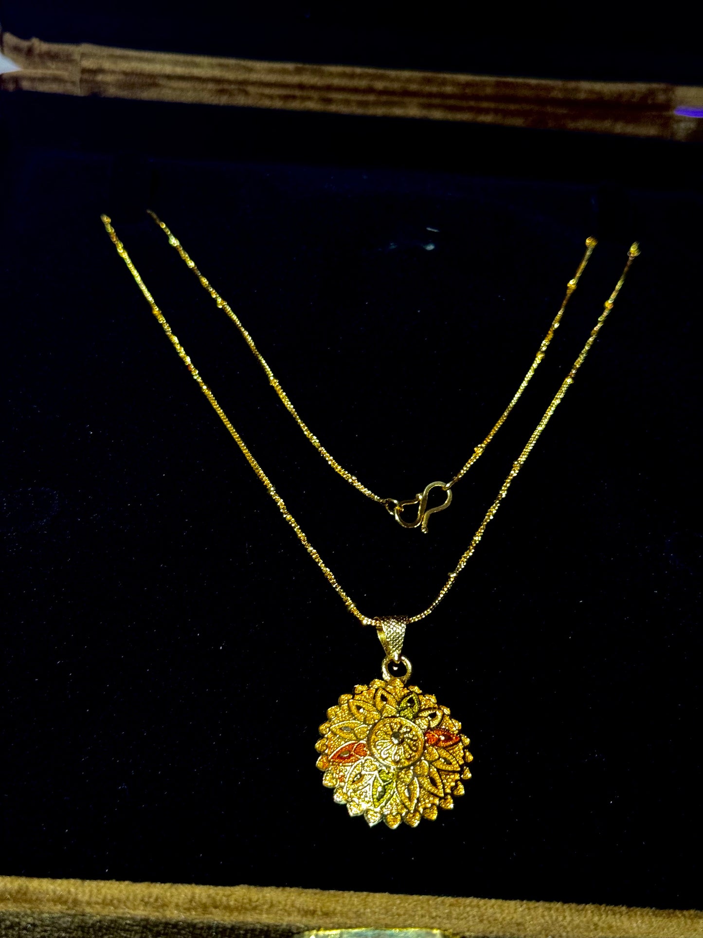 Gold plated Pendant (pt003)