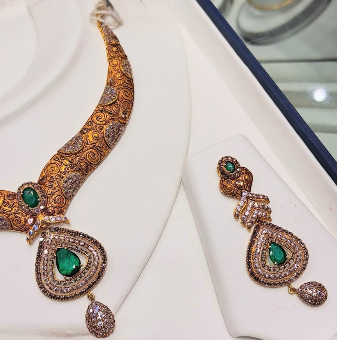 Customised V shaped Bridal set