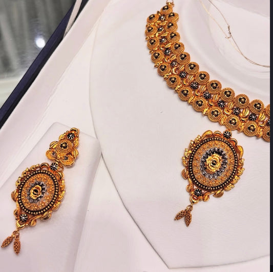 Customised Collar style Gaani set with Turkish Lacker