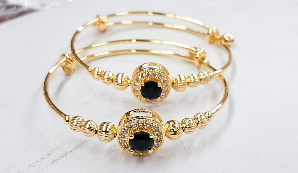 Zarcon adjustable Bangles