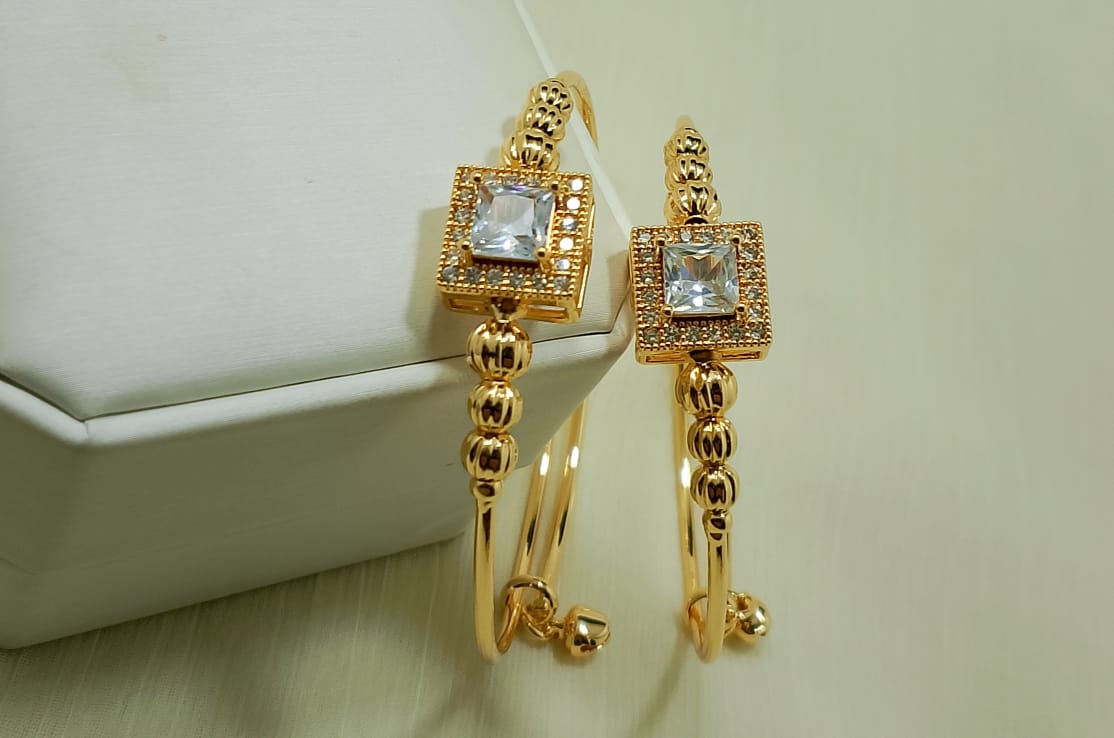 Zarcon adjustable Bangles