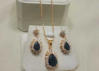 Zarcon Locket & earrings