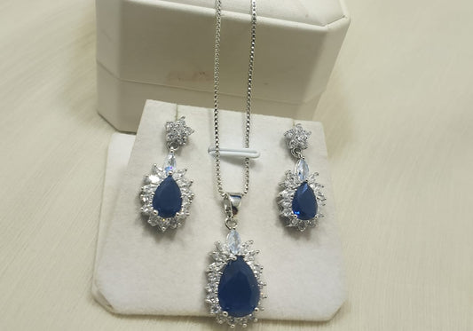 Zarcon Locket & earrings