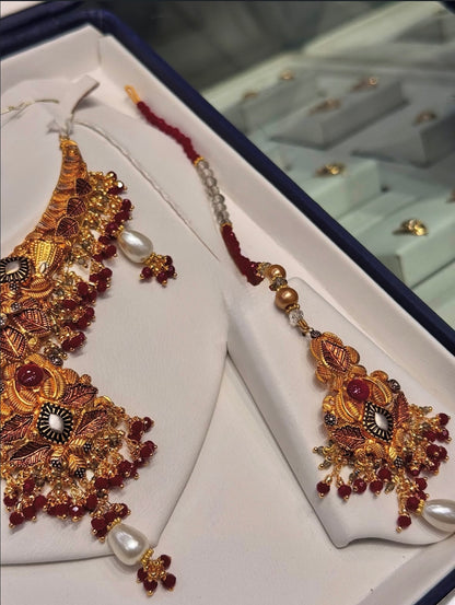 Customised collar style Bridal set